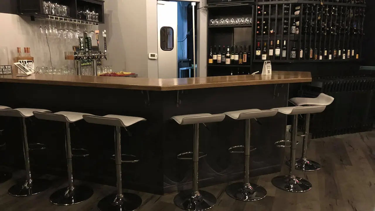 Marina Wine, Long Beach, CA