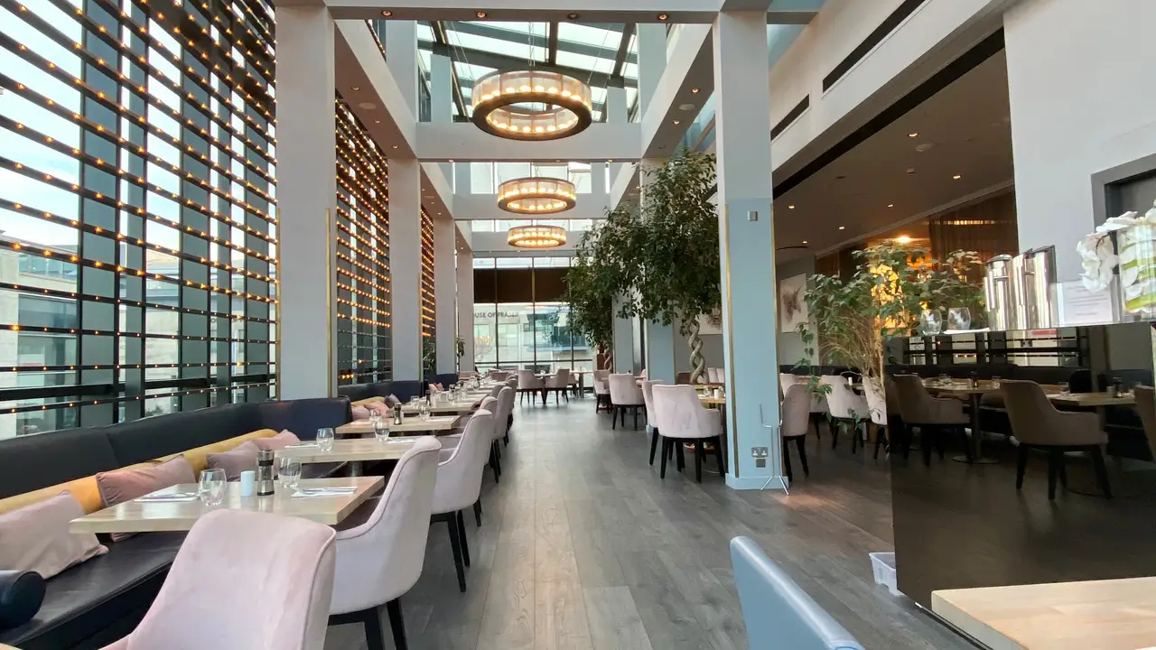 Harvey's Restaurant & Bar Dublin, Dundrum, Dublin