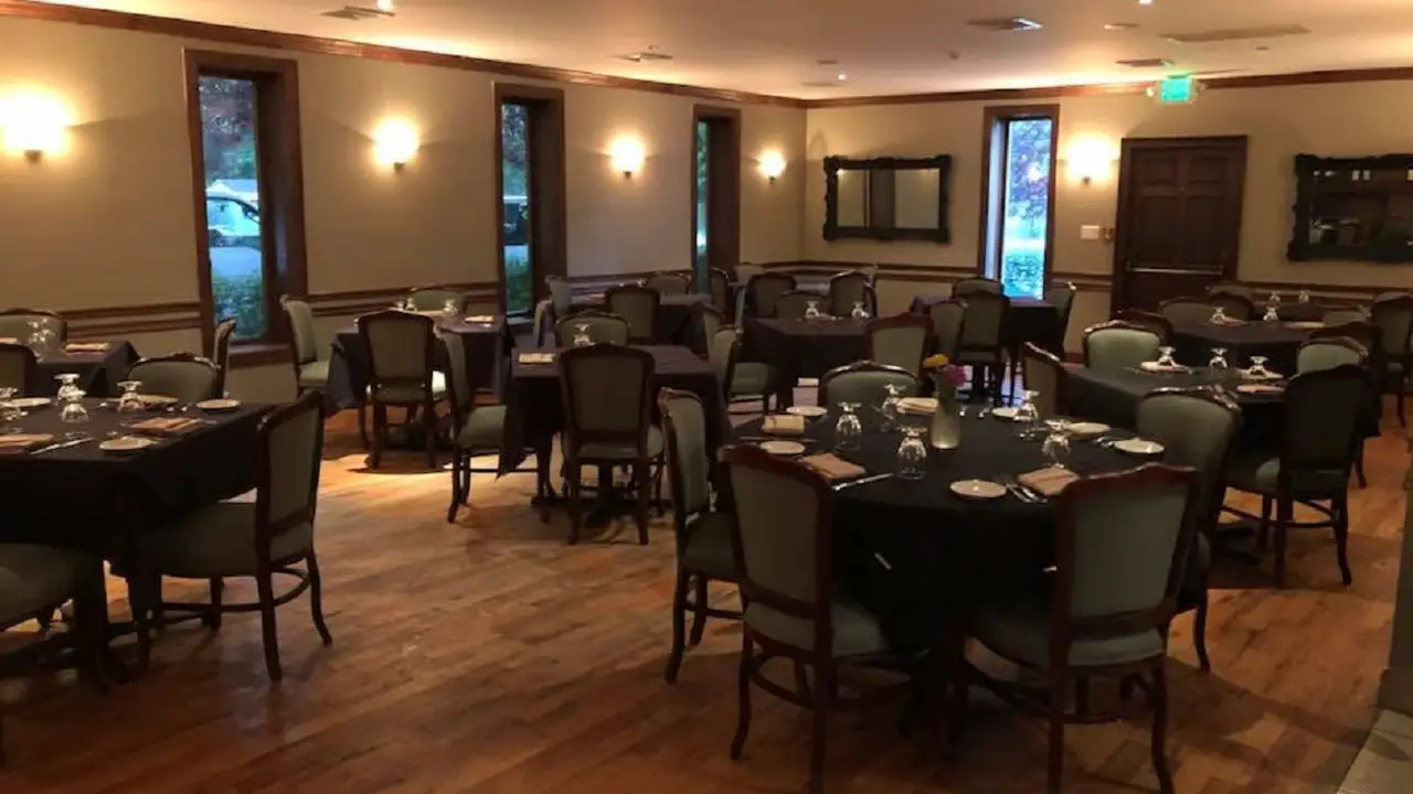 Old Croton Bar & Grill, Flemington, NJ