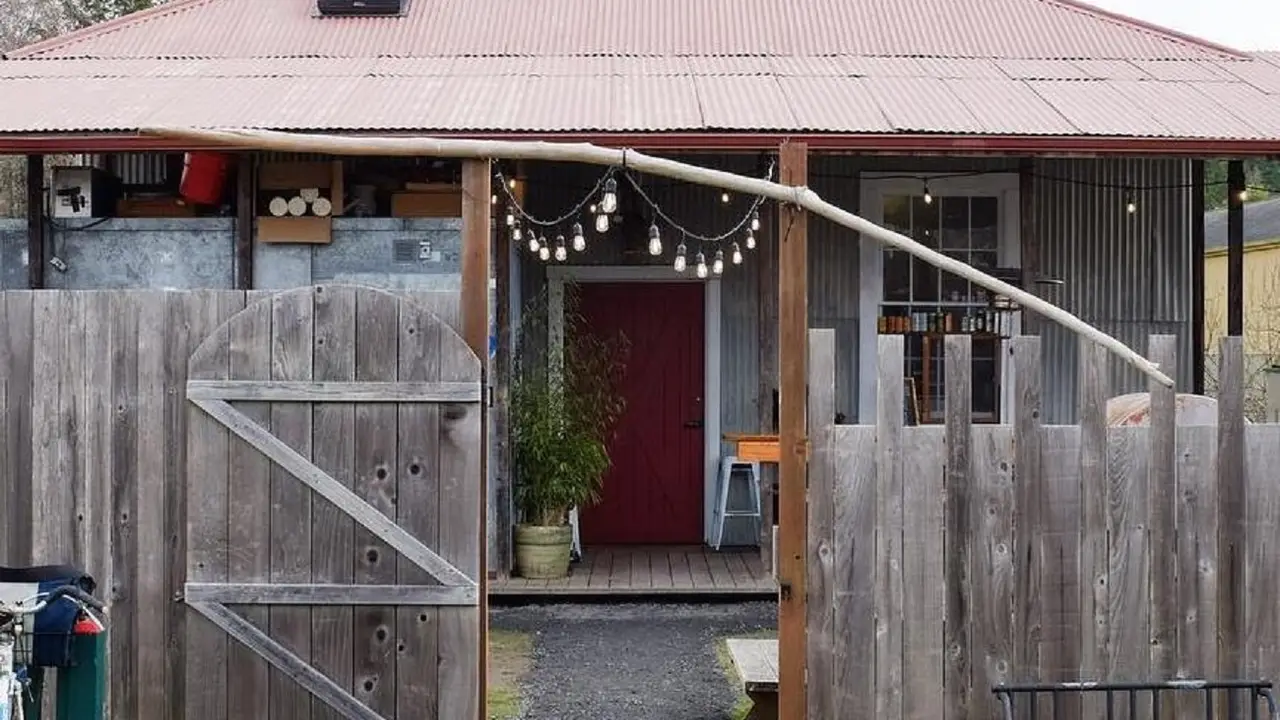 Setsunai Noodle Bar, Village Lopez Island, WA