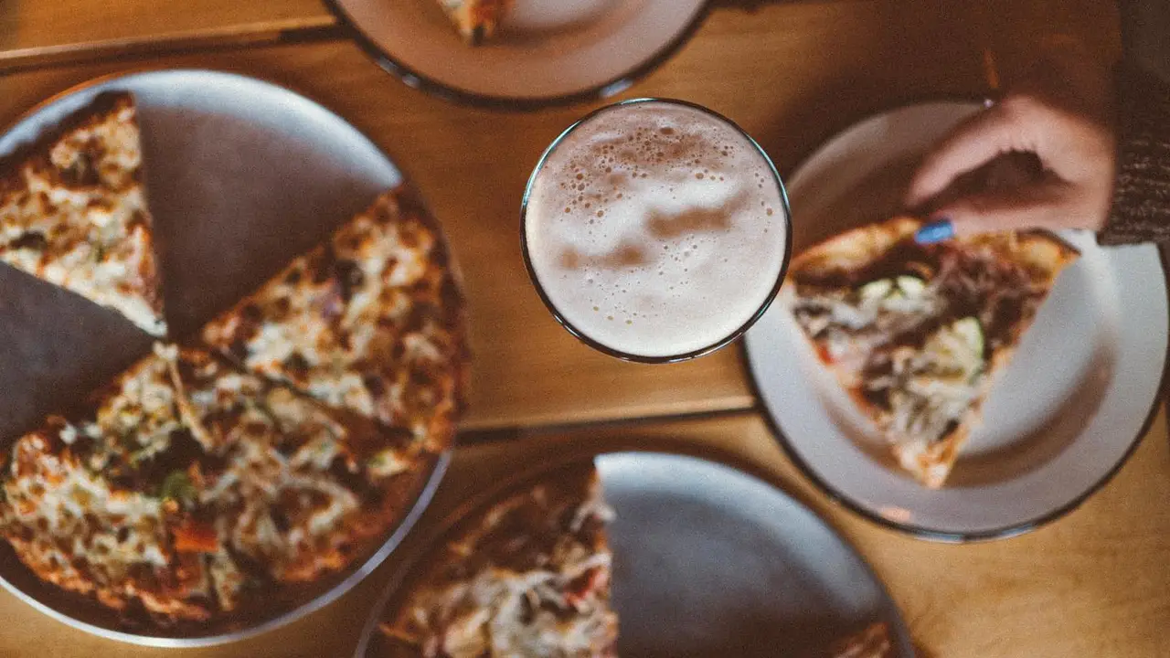 DunnEnzies Pizza, Kelowna, BC