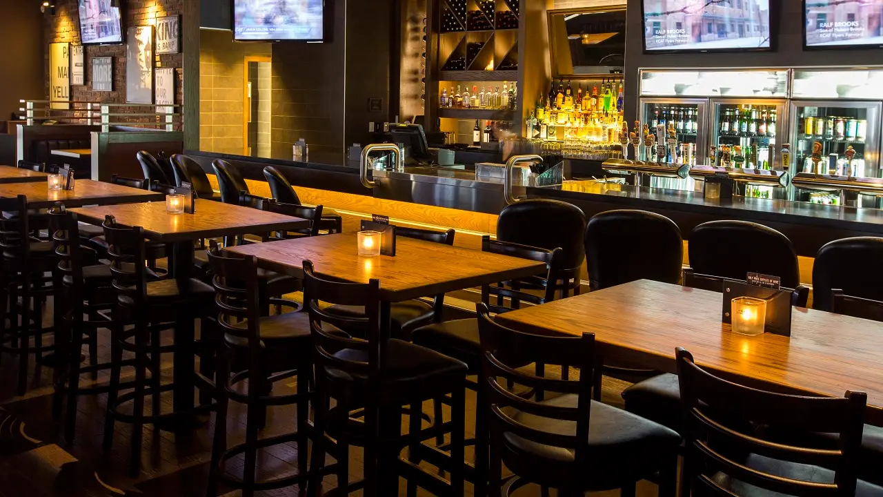 Original Joe's Restaurant & Bar - Langley, Langley, BC