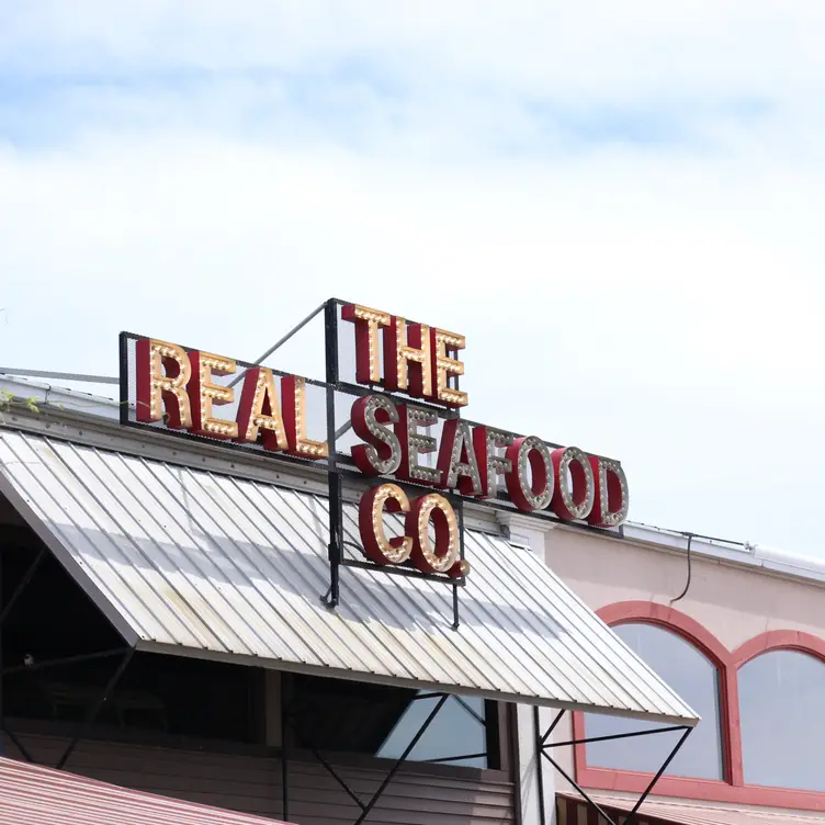Real Seafood Company - Toledo, Toledo, OH