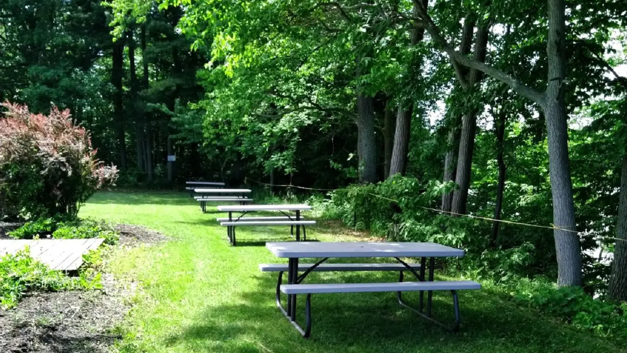 Picnic by the Harbour at Harbour Estates, Jordan Station, ON