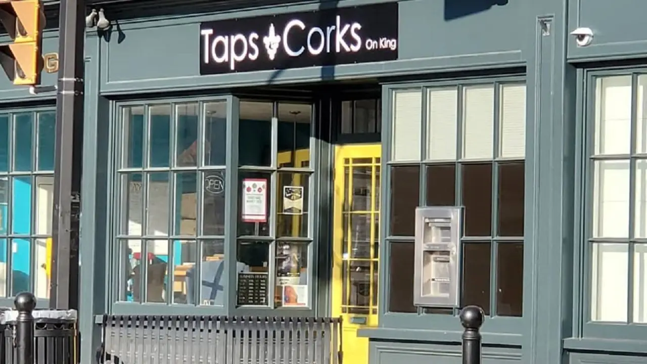 Taps & Corks on King, Cobourg, ON