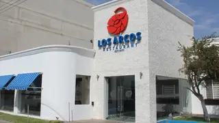 Una foto del restaurante Los Arcos - Mexicali