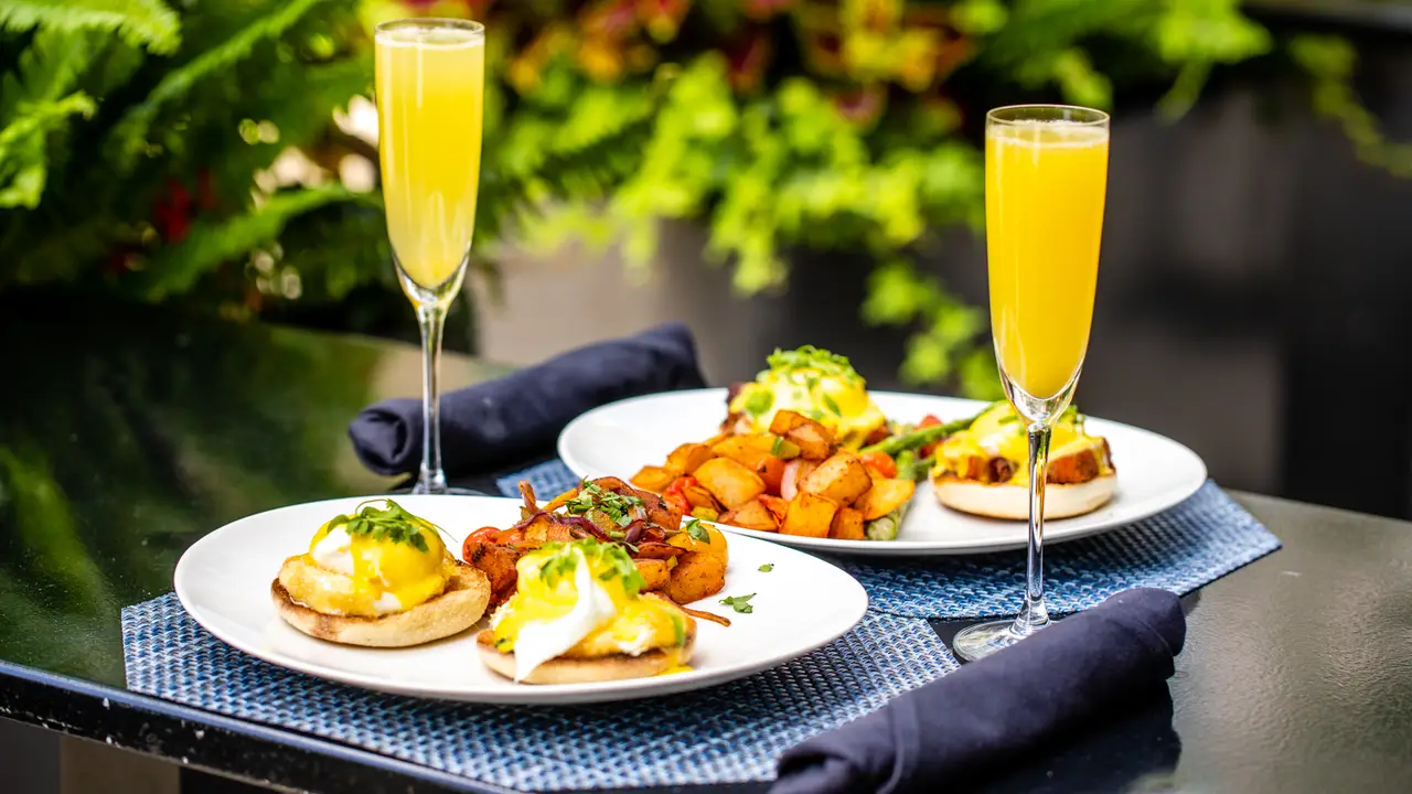 Brunch Room Chicago - Permanently Closed, Chicago, IL