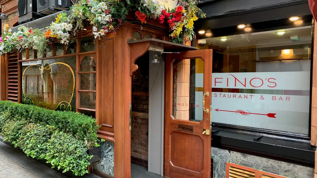 Fino's Bar & Restaurant, London, 