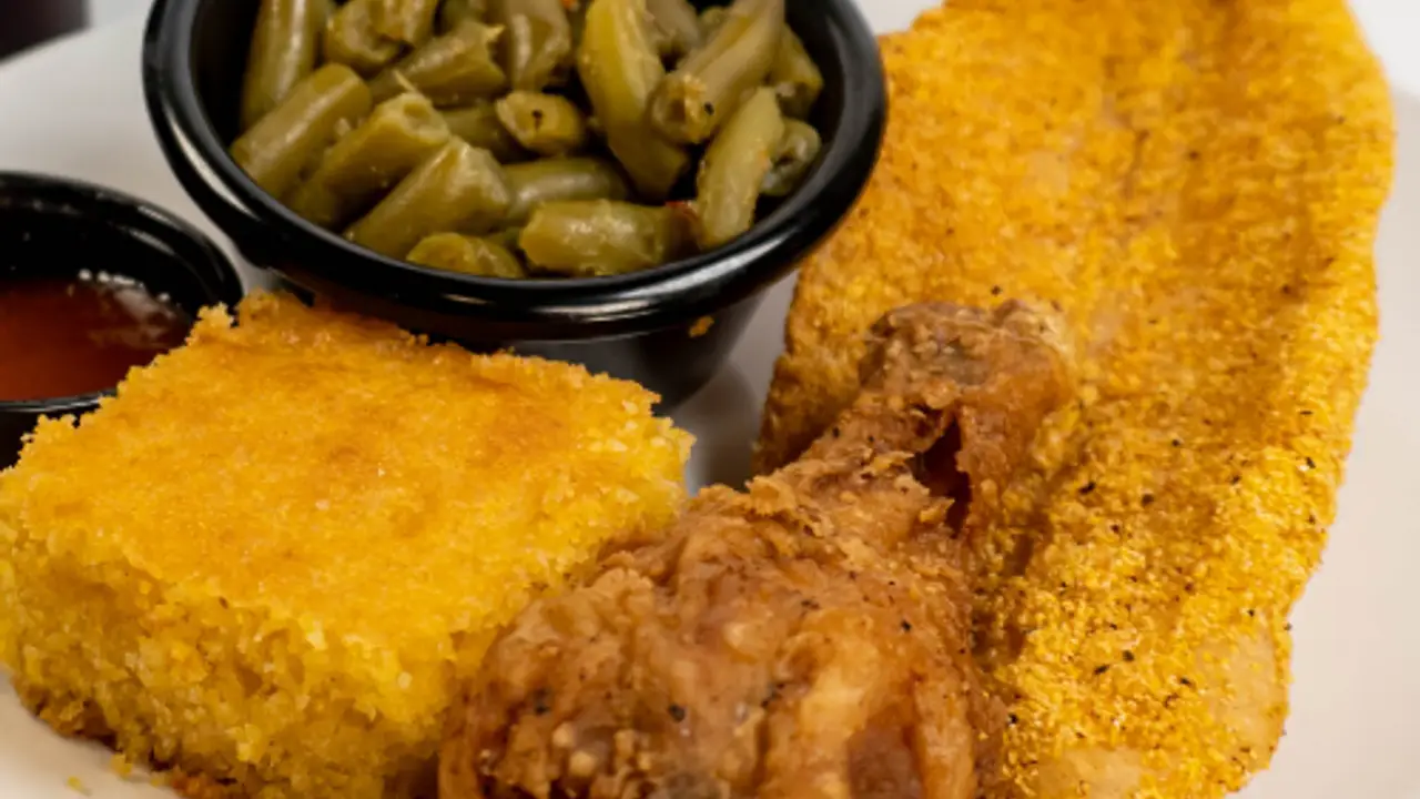 Sugapeach Chicken & Fish Fry, North Liberty, IA