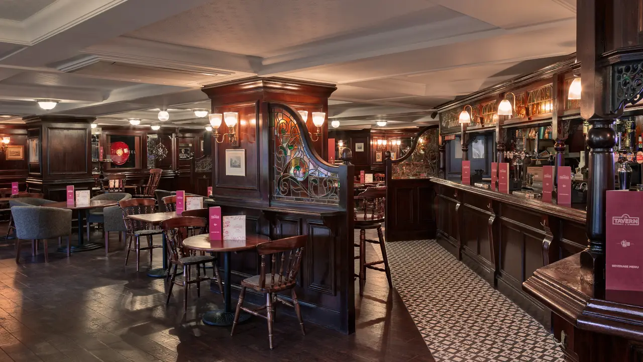 The Tavern Pub, London, 