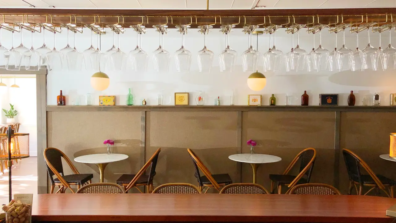 Baldwin's Market & Parlor，ORLake Oswego