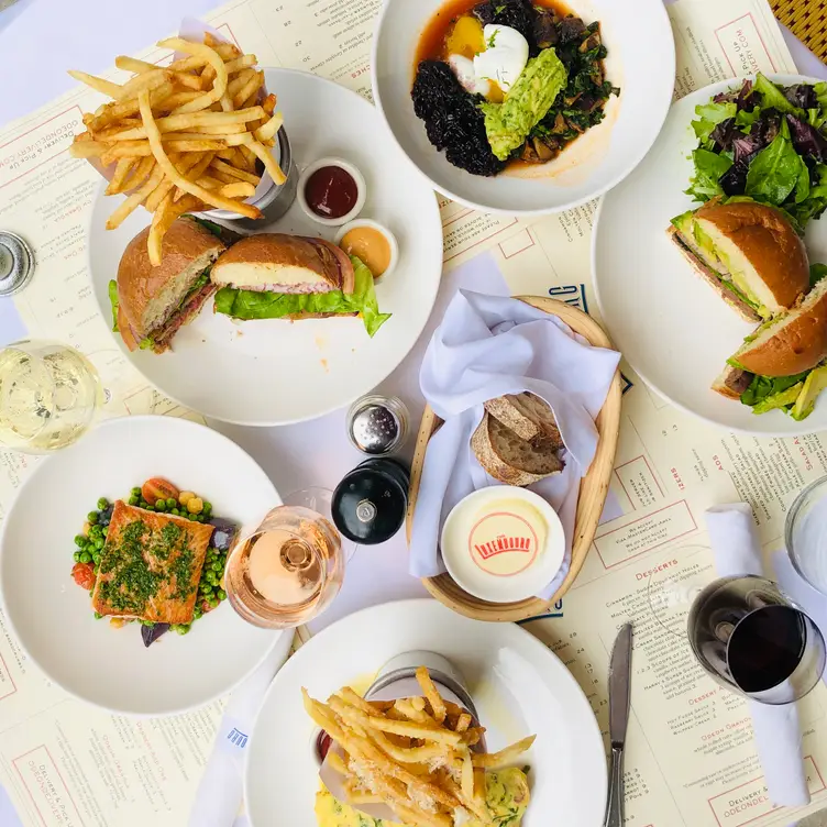 Cafe Luxembourg, New York, NY