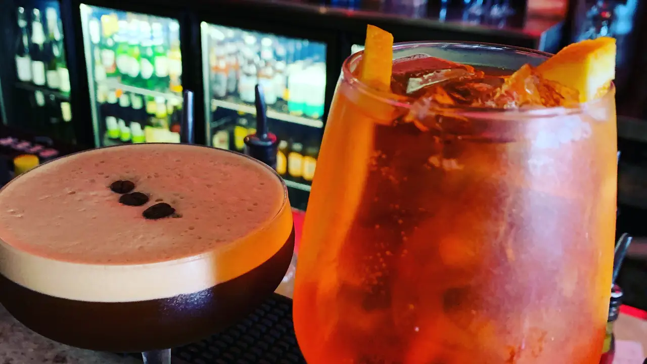 Tonic On Chirn, Chirn Park, AU-QLD