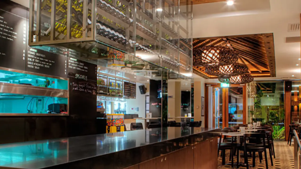 Silver Spoon Bistro - The Lakes Hotel, Sydney, NSW