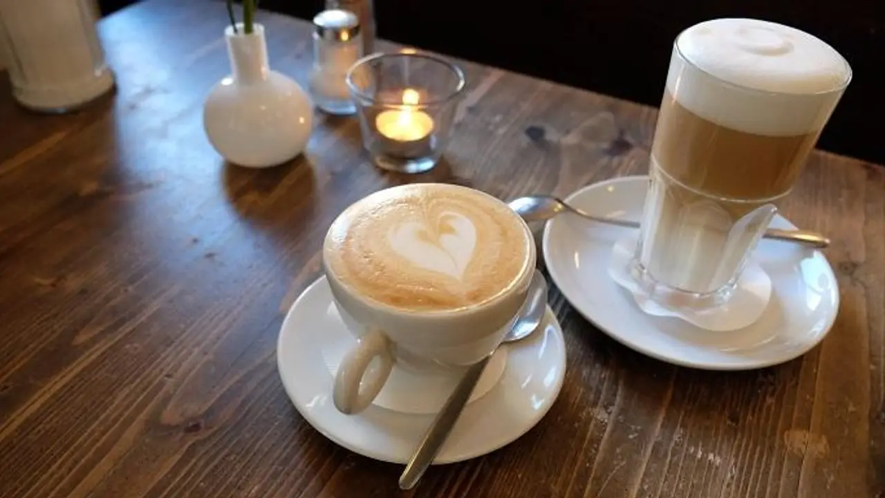 Café Tous Les Jours, Berlin, BE