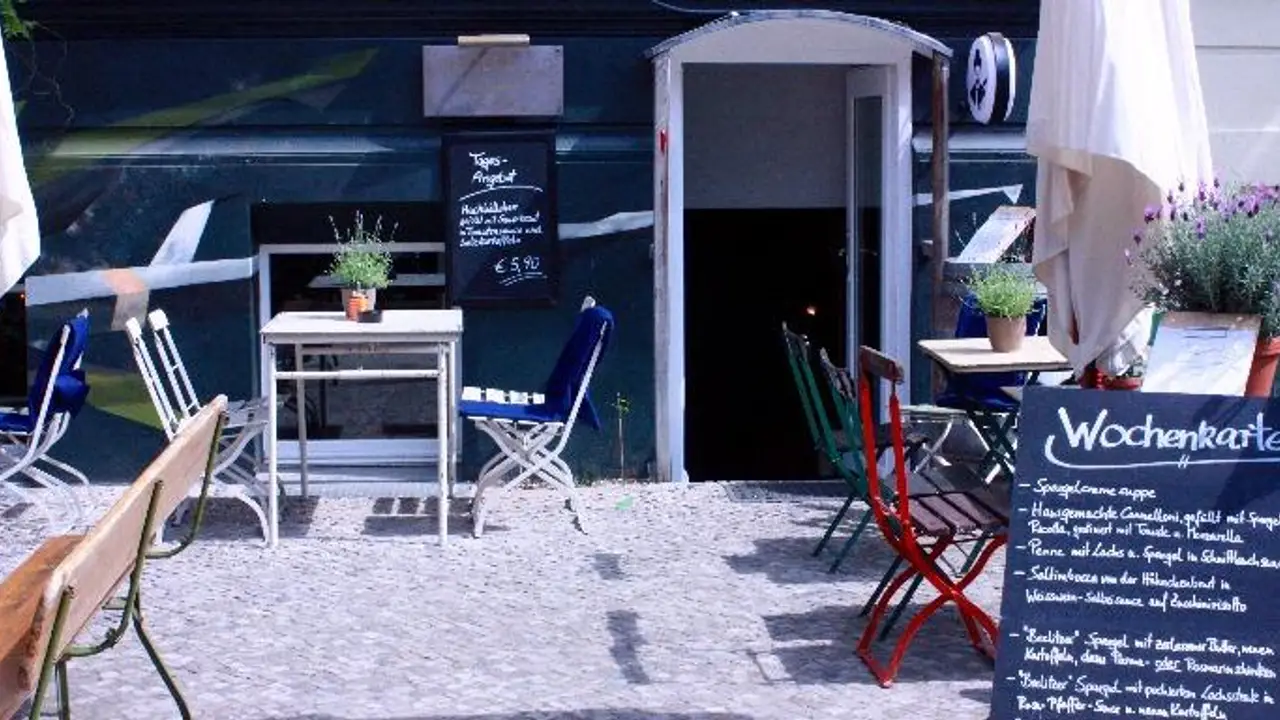 Varga Hennecke, Berlin, BE