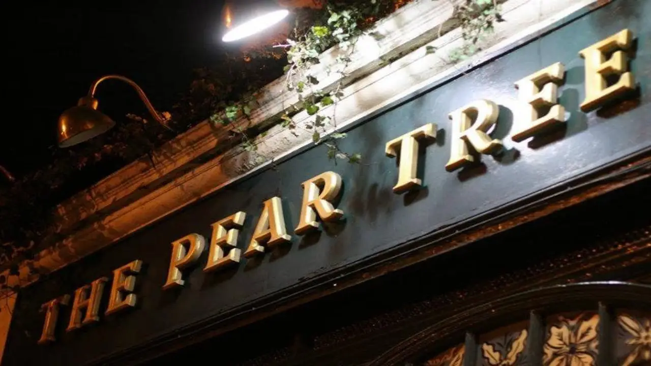 The Pear Tree, London, ENG