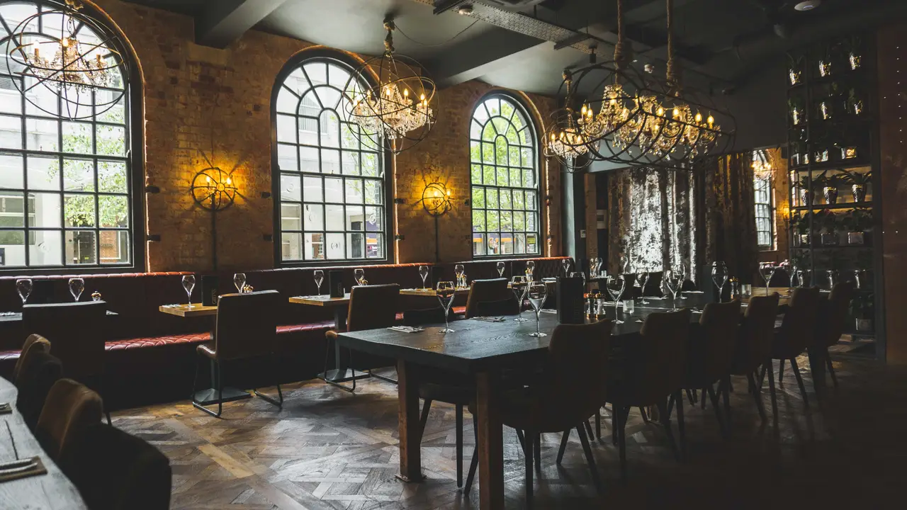 Den of Bracca, Bracknell, Berkshire