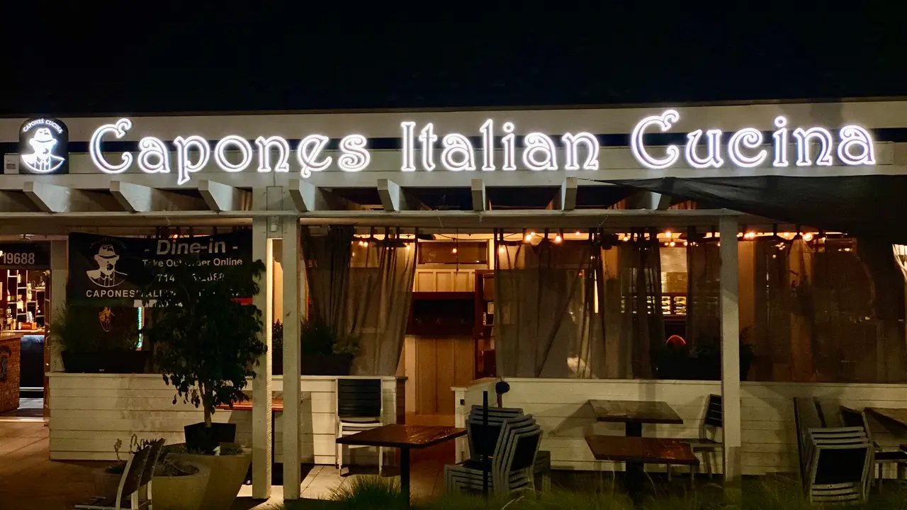 Capone’s Italian Cucina, Huntington Beach, CA
