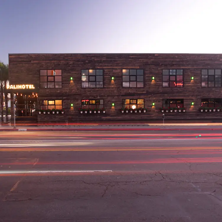 The Hart and the Hunter - Permanently Closed, Los Angeles, CA