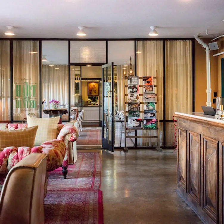 The Hart and the Hunter - Permanently Closed, Los Angeles, CA