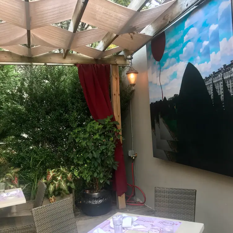 Aperitif Bistro - Rockville Centre, Rockville Centre, NY