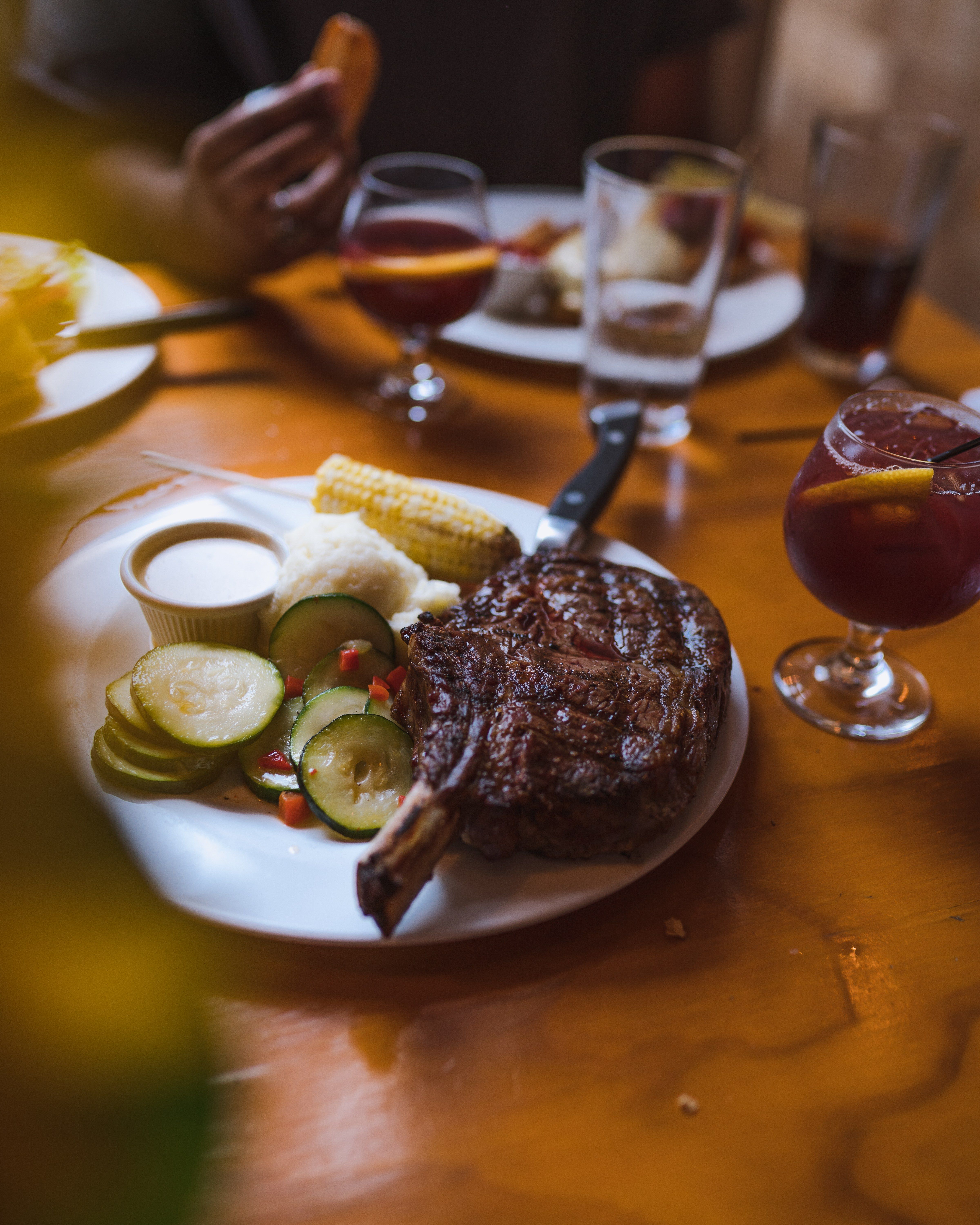 Tweeds Restaurant & Buffalo Bar | United States | Venue Report