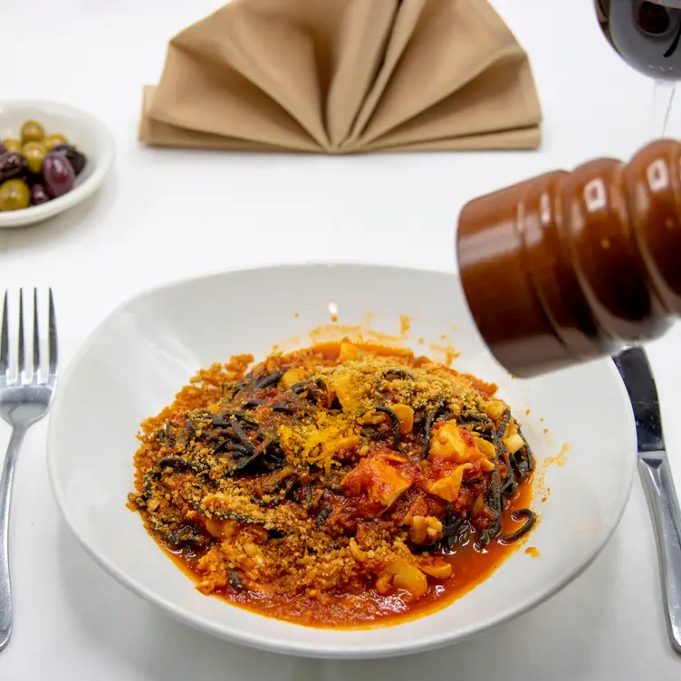 Bareli's Restaurant - Secaucus, Secaucus, NJ