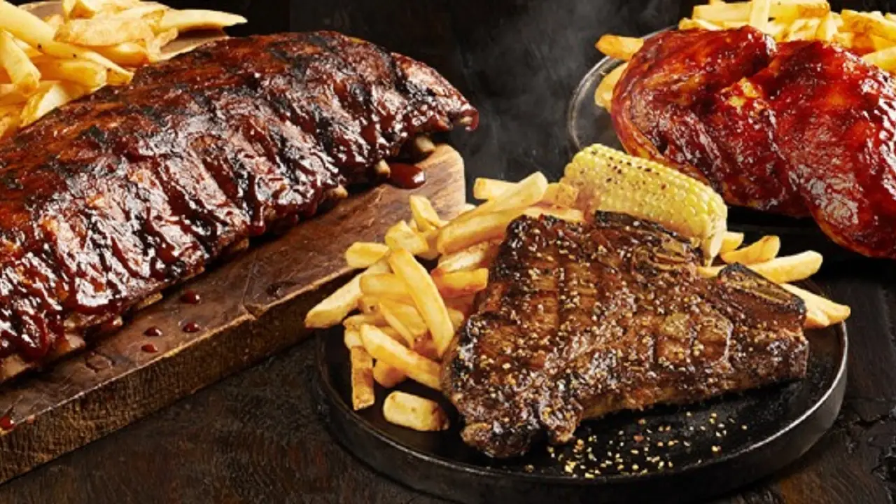 Chuck's Roadhouse Bar & Grill - Waterloo, Waterloo, ON