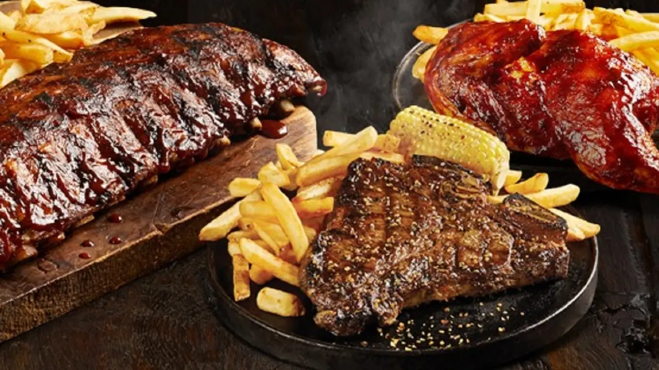 Chuck's Roadhouse Bar & Grill - Welland, Welland, ON