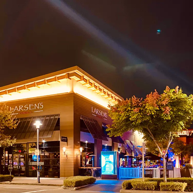 Larsen's Grill - Oxnard, Oxnard, CA
