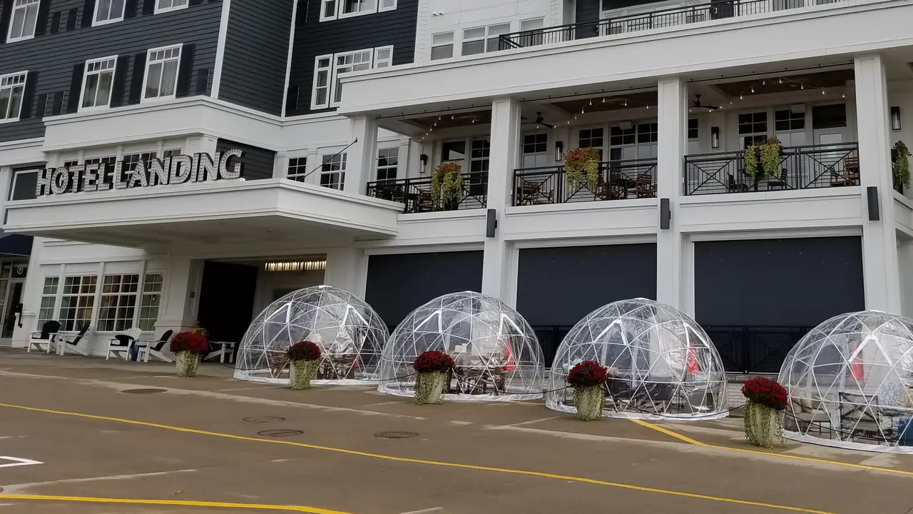 ninetwentyfive Igloos - Permanently Closed, Wayzata, MN