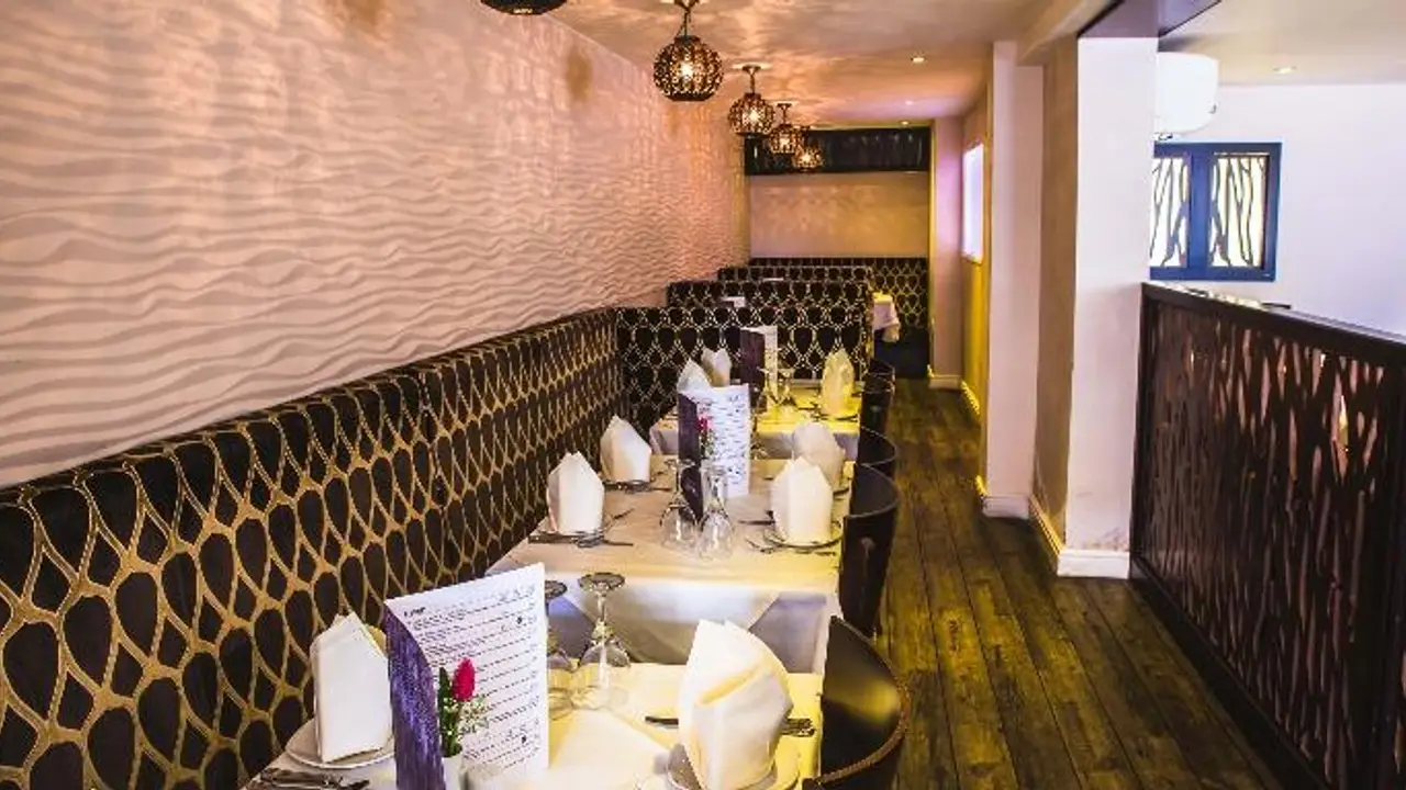 Lingfield Tandoori, Guildford, ENG