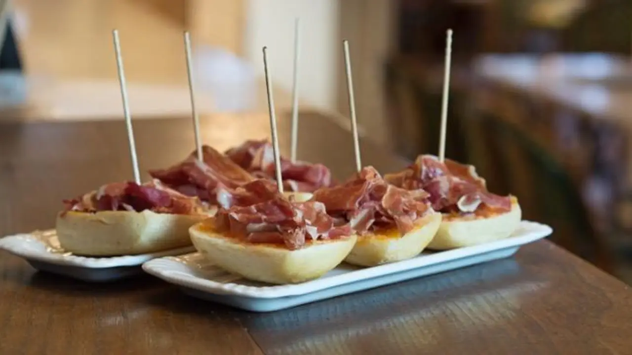 El Xampanyet - Champagnette: Tapas & Bistronomia, Berlin, BE