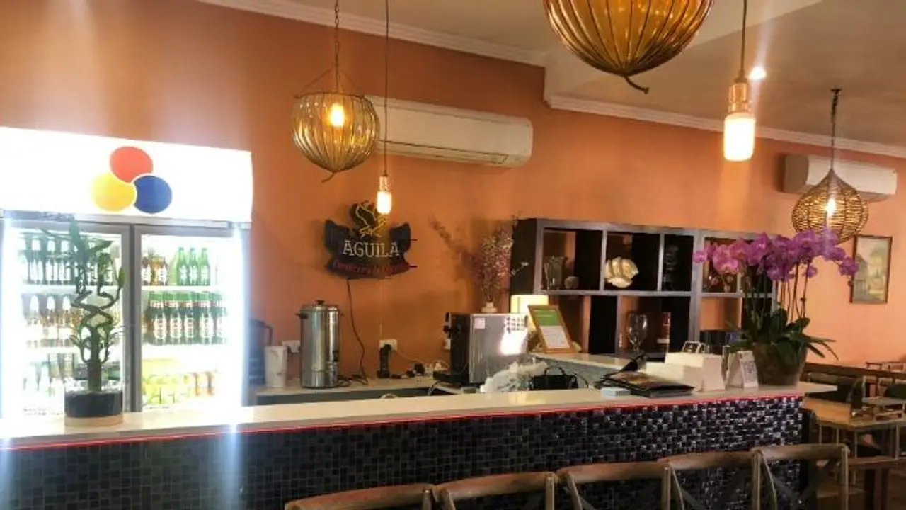 GoGo Music Cafe 三原色, Sydney, NSW