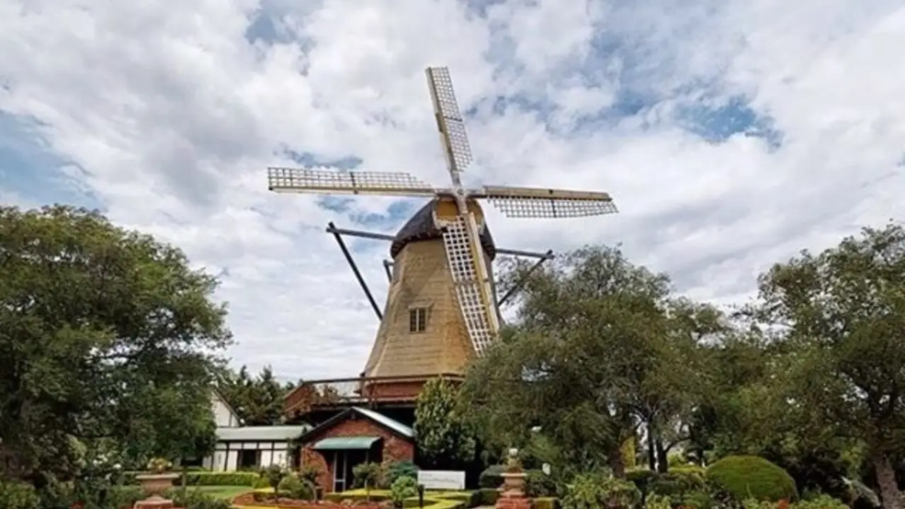 Windmill Gardens - Restaurant, Bonnie Brook, AU-VIC