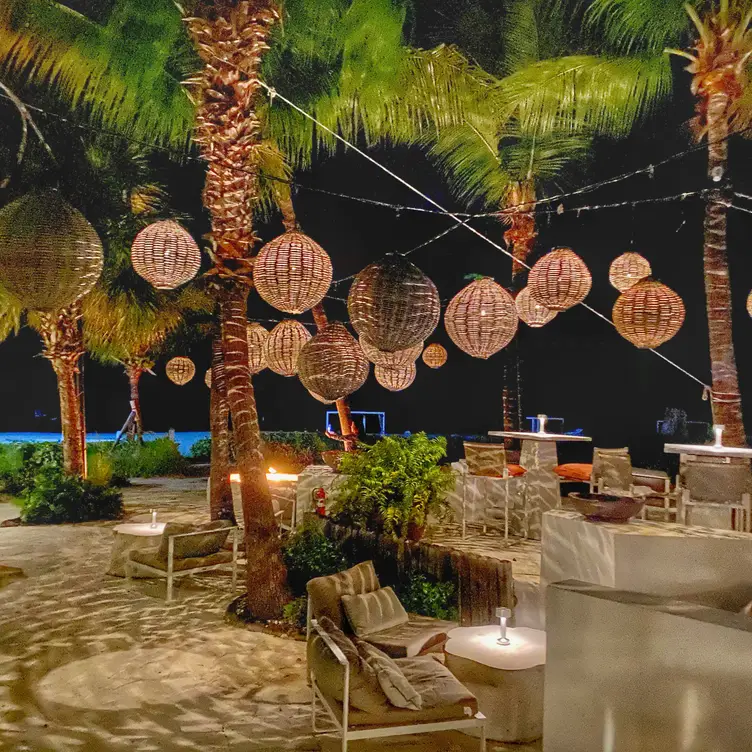 Infiniti Restaurant & Raw Bar, Providenciales, Providenciales