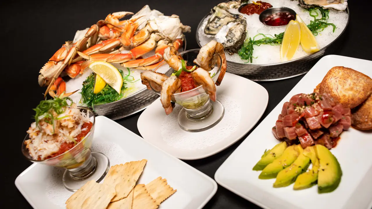 Kloomachin Kitchen in the Point Casino, Kingston, WA