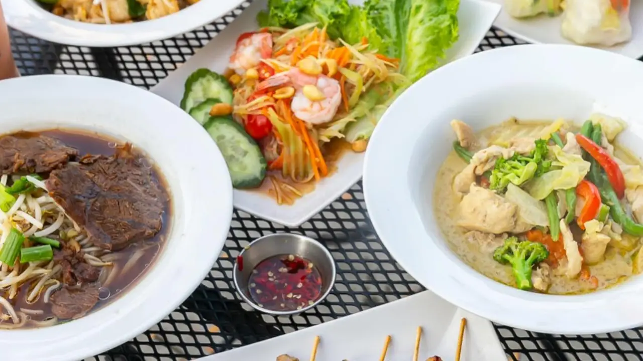 Pick Thai Restaurant, Kelowna, BC