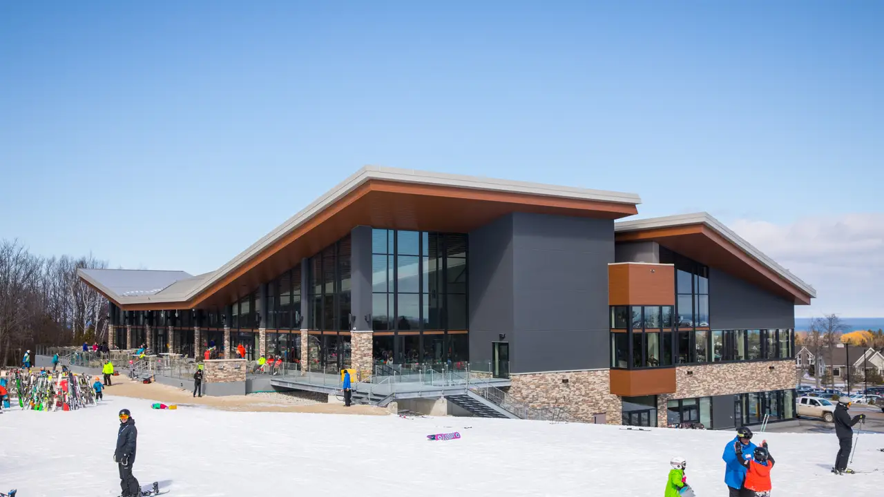Alpine Ski Club, Town of the Blue Mountains, ON