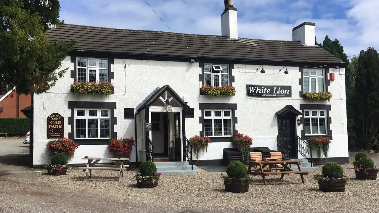 The White Lion, Whitchurch, Shropshire