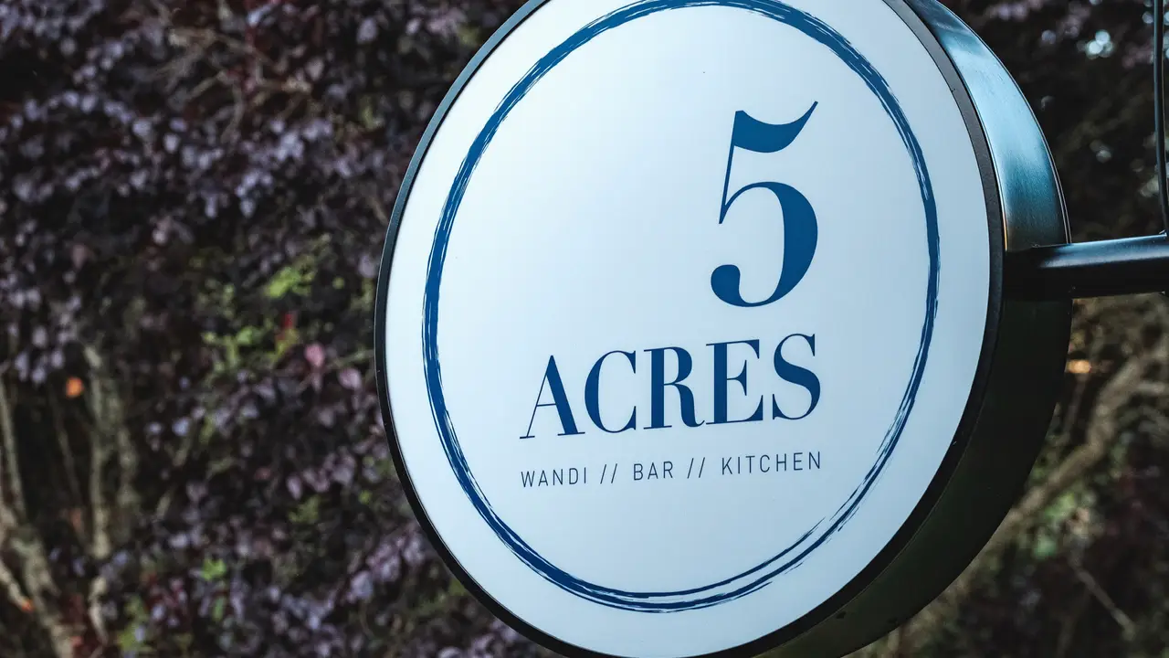 5 Acres Bar & Kitchen, Wandiligong, AU-VIC
