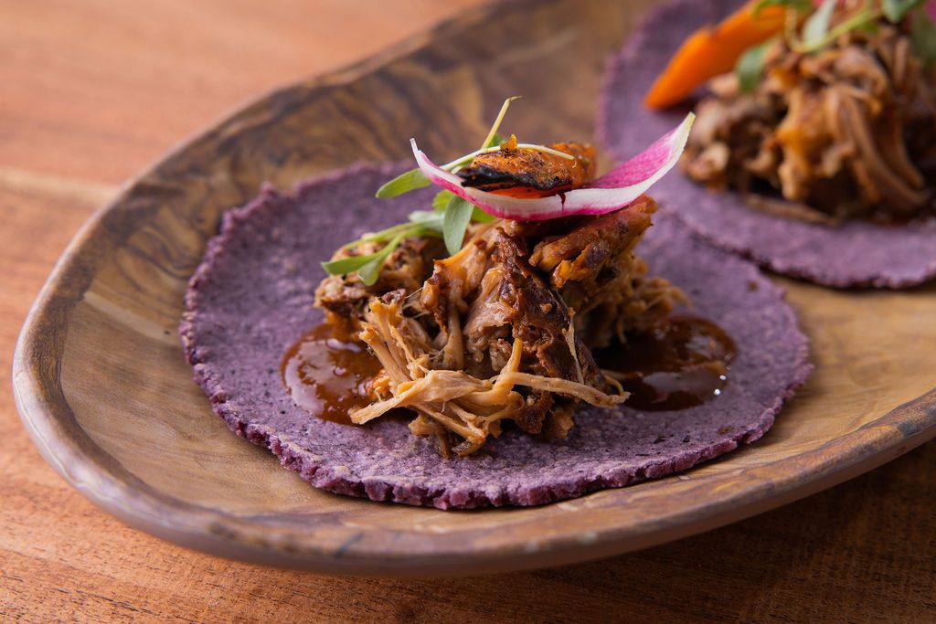 Ofrenda food