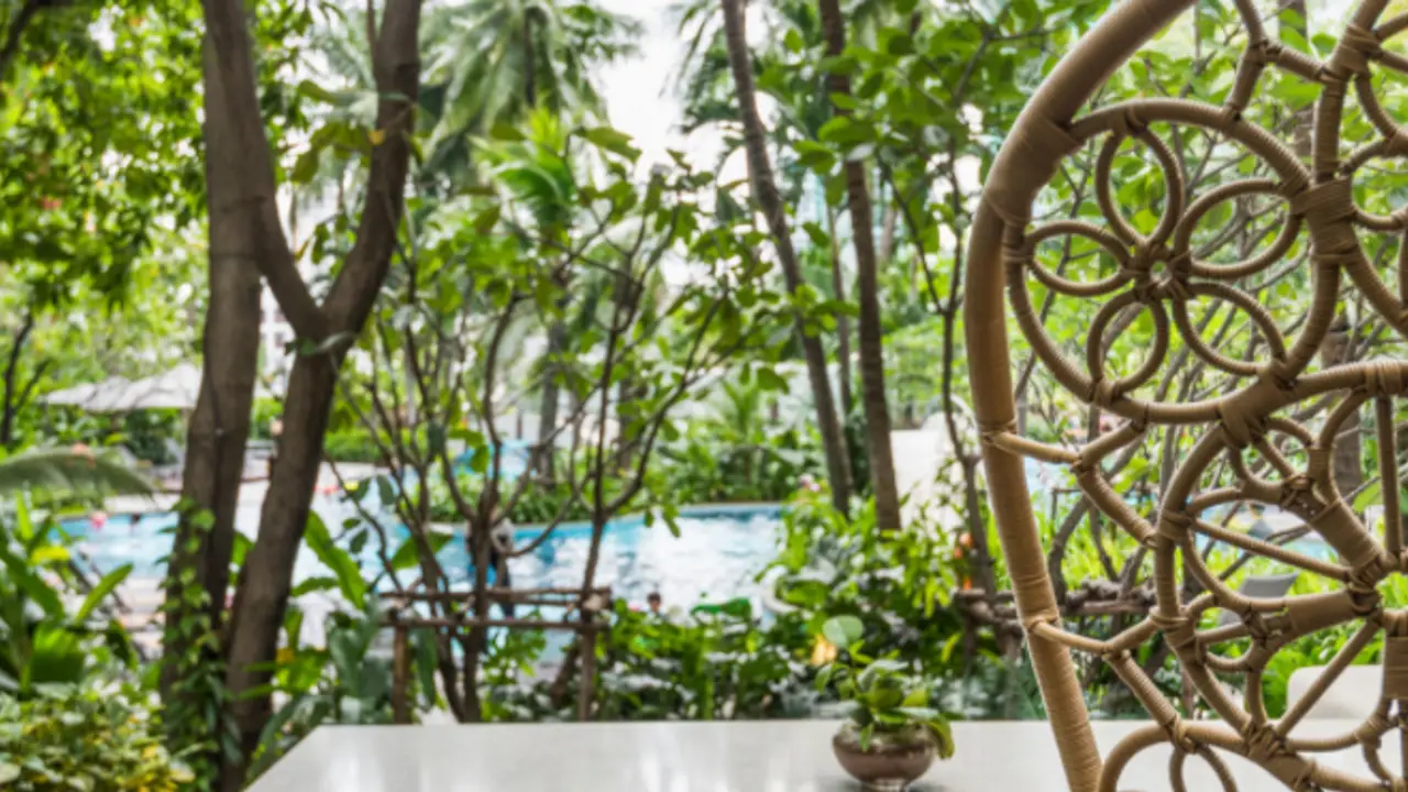 Flow Oasis Pool Lounge - Chatrium Residence Sathon Bangkok, Bangkok, Central Thailand