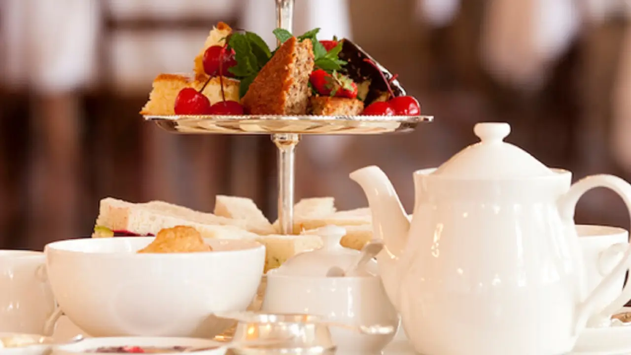 Afternoon Tea @ Marsh Farm Hotel, Swindon, Wiltshire