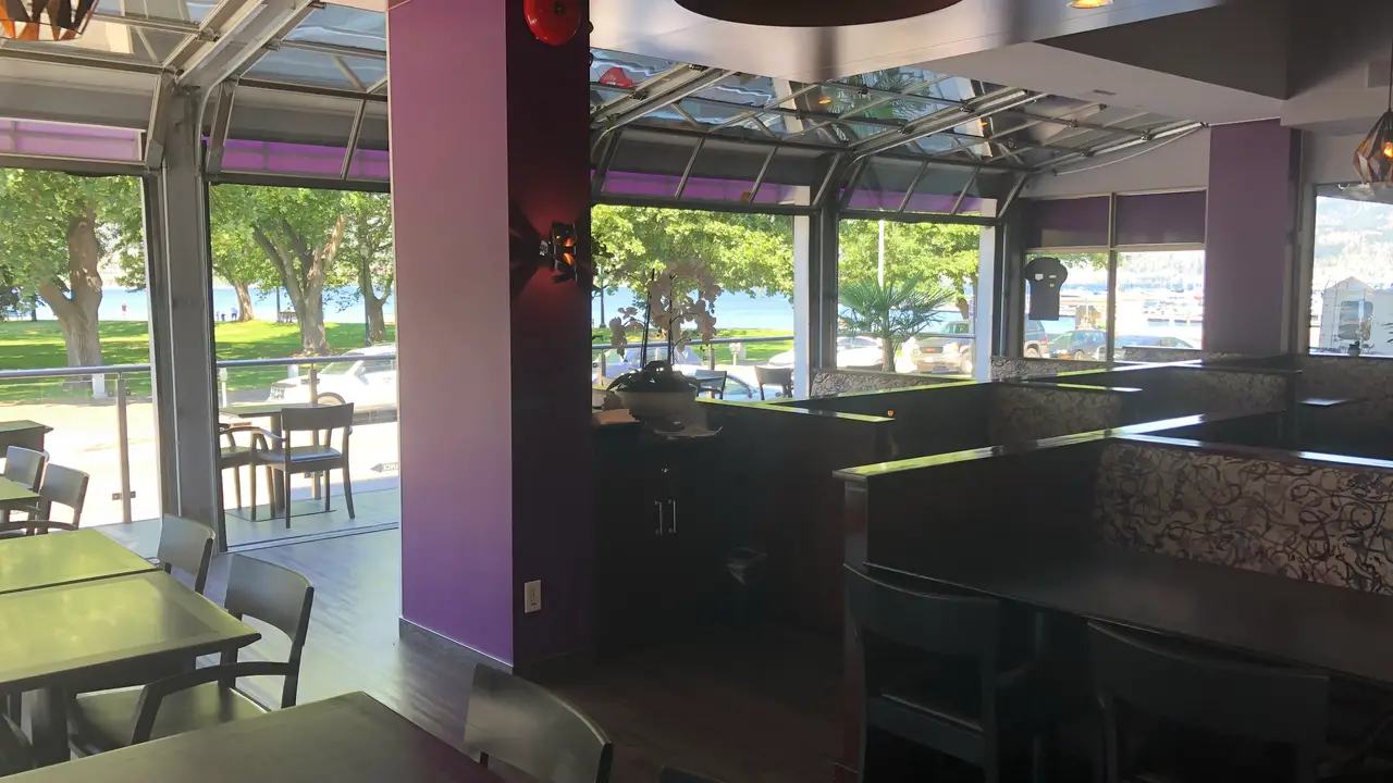 Thai Terrace Restaurant & Lounge, Kelowna, BC