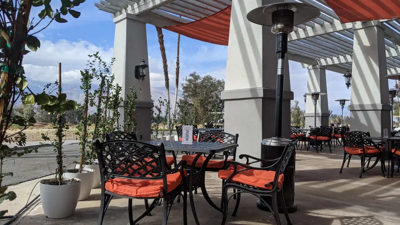 JAX Bar + Dining, Cathedral City, CA