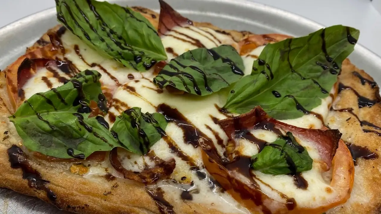 Sgambatis New York Pizza, De Pere, WI