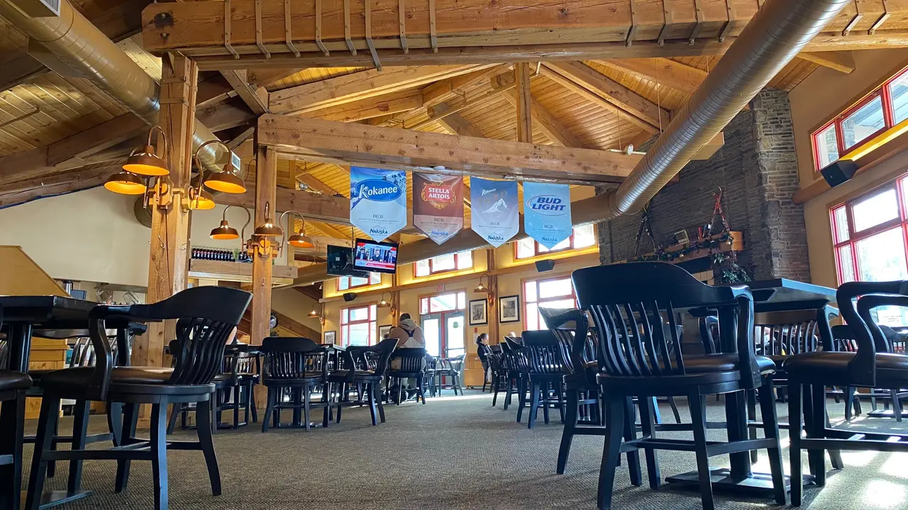Finish Line Lounge, Kananaskis, AB