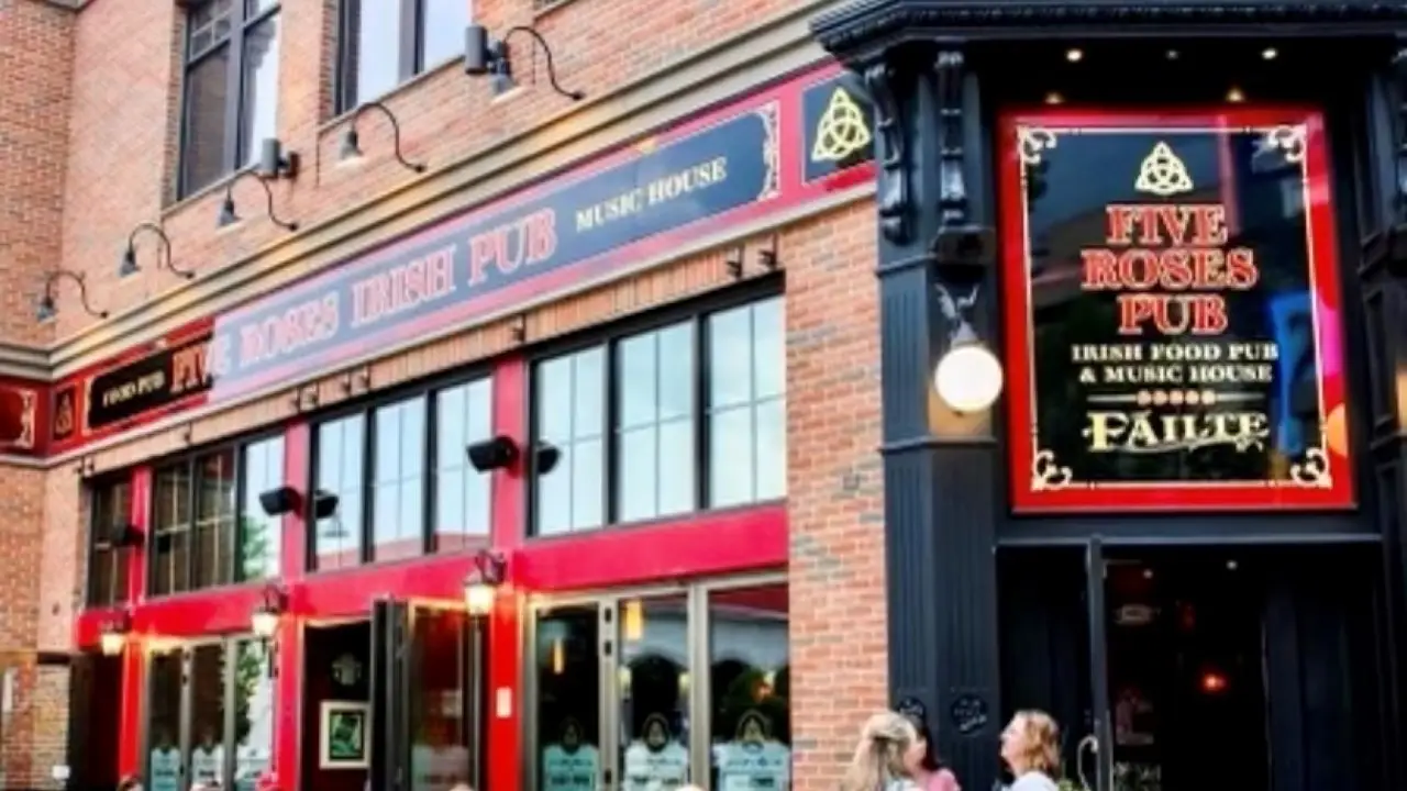 Five Roses Pub, Rosemont, IL